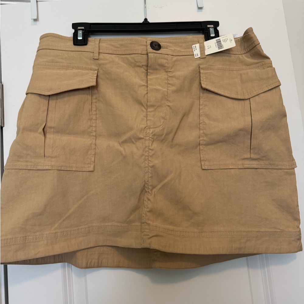 Anthropologie/ Maeve Brand New  Tan Cargo Mini Skirt